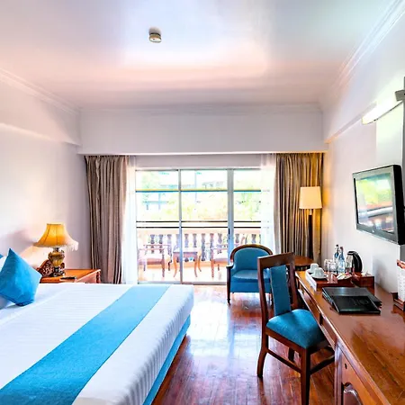 Hotel Somadevi Angkor Resort & Spa Siem Reap Exterior photo