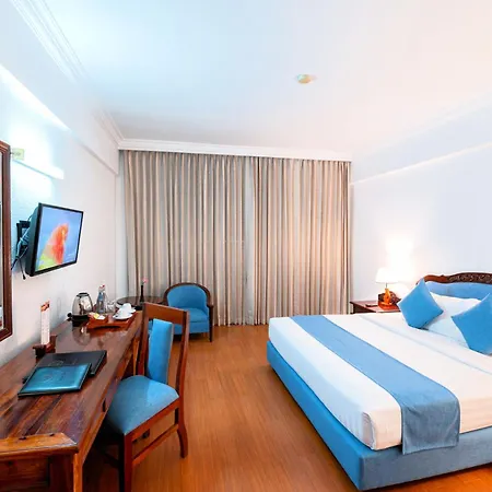 Hotel Somadevi Angkor Resort & Spa Siem Reap Exterior photo