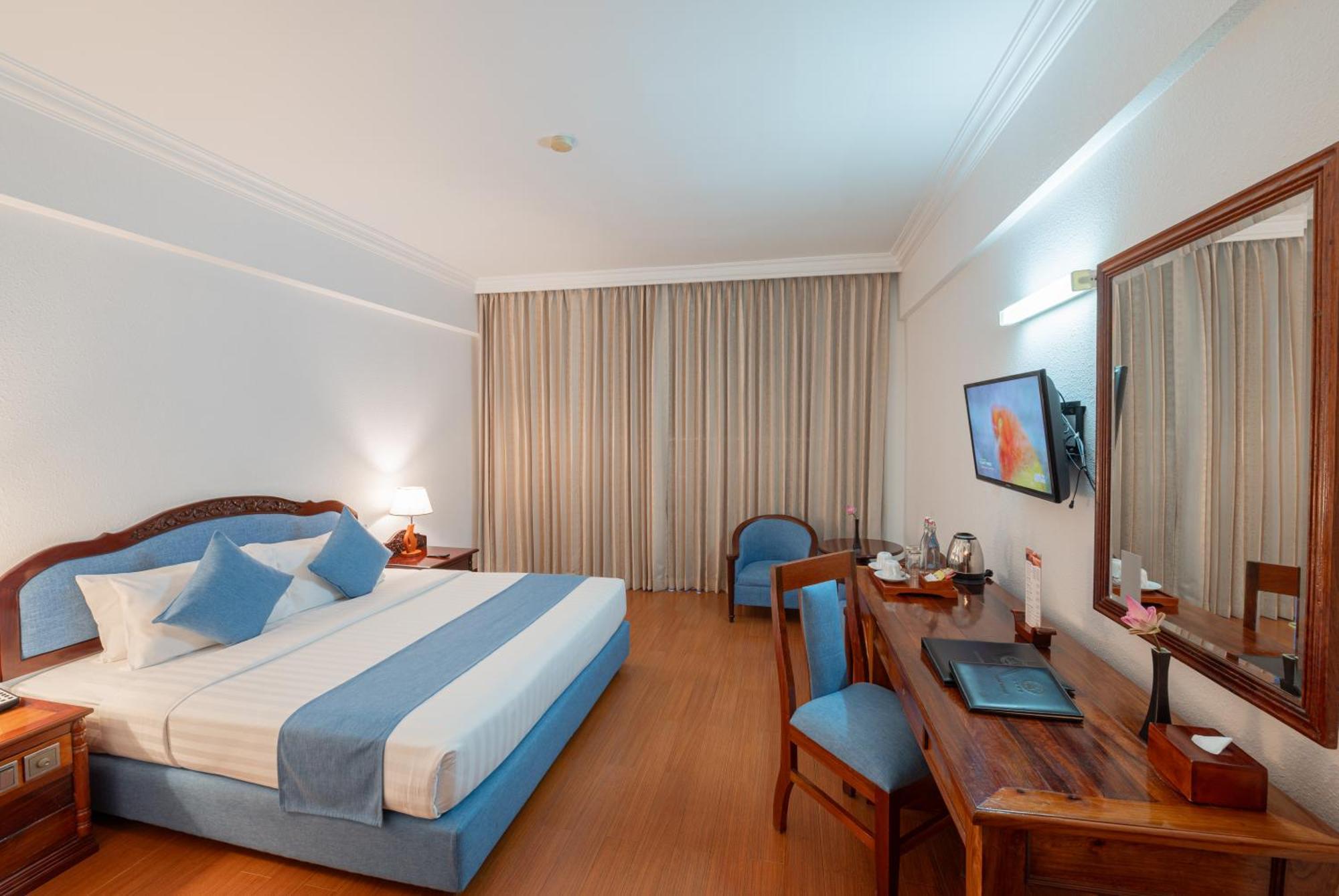 Somadevi Angkor & Hotel